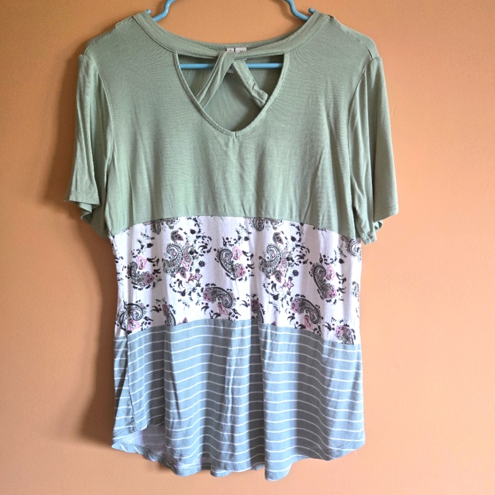 Cato Colorblock Cutout Tee PTP=18.5"